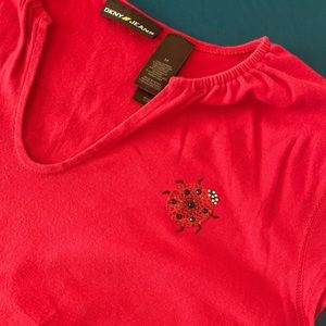 VINTAGE - DKNY - bejeweled ladybug t shirt - size Medium